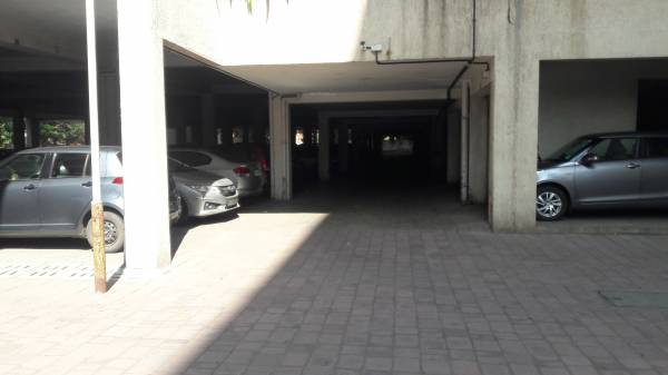  atlantis Car Parking