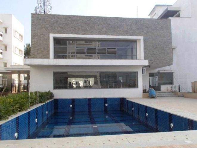 Prestige Silver Crest