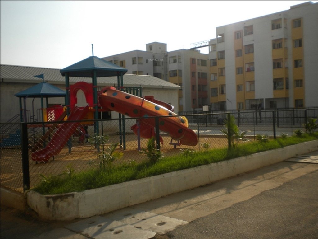  mahavir Children's play area
