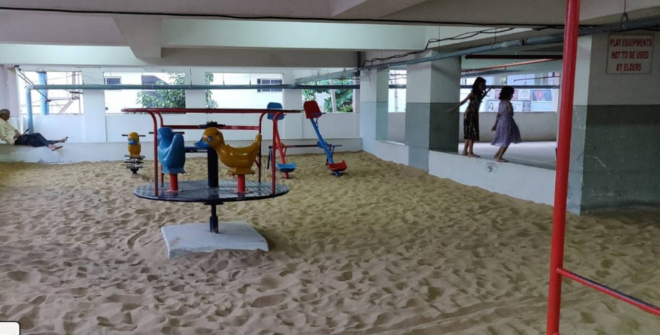  chalet Children's play area