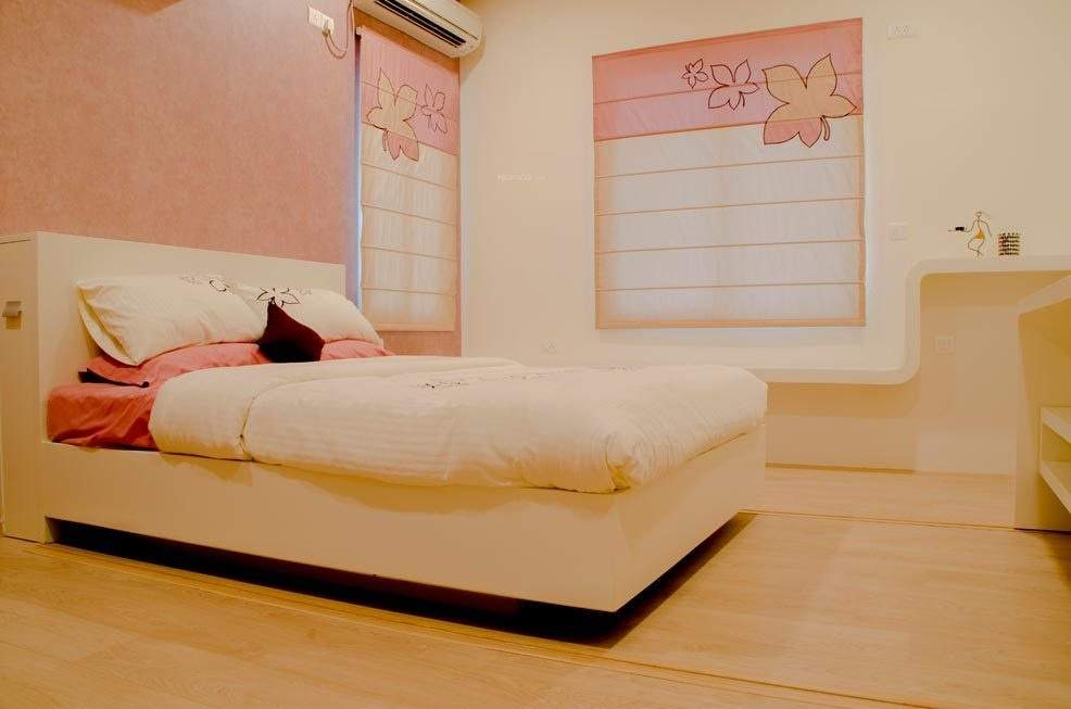  nature walk Images for Main Other of Renaissance Nature Walk