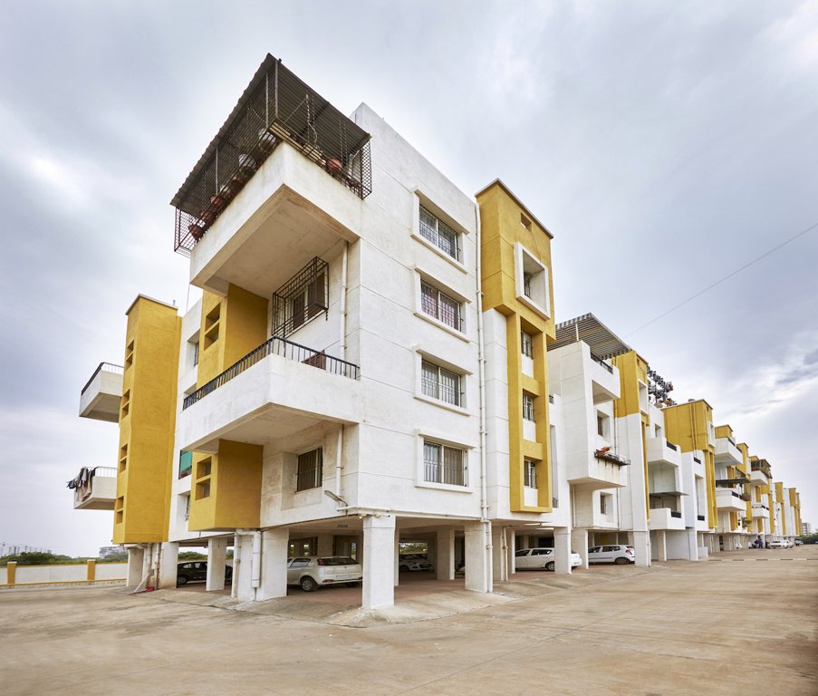 east winds Elevation