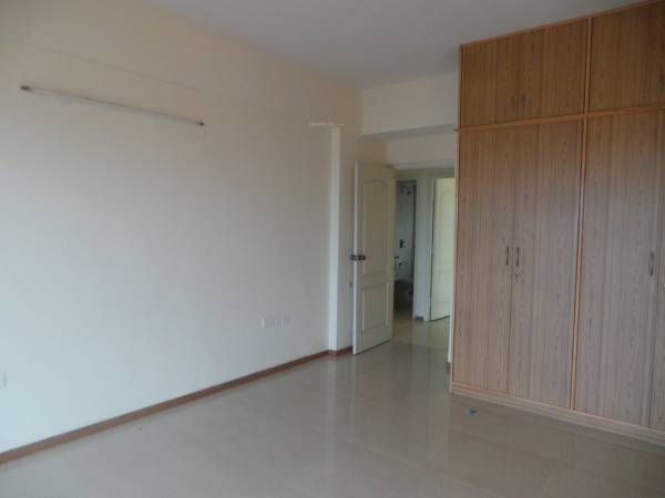  beverly-park Bedroom