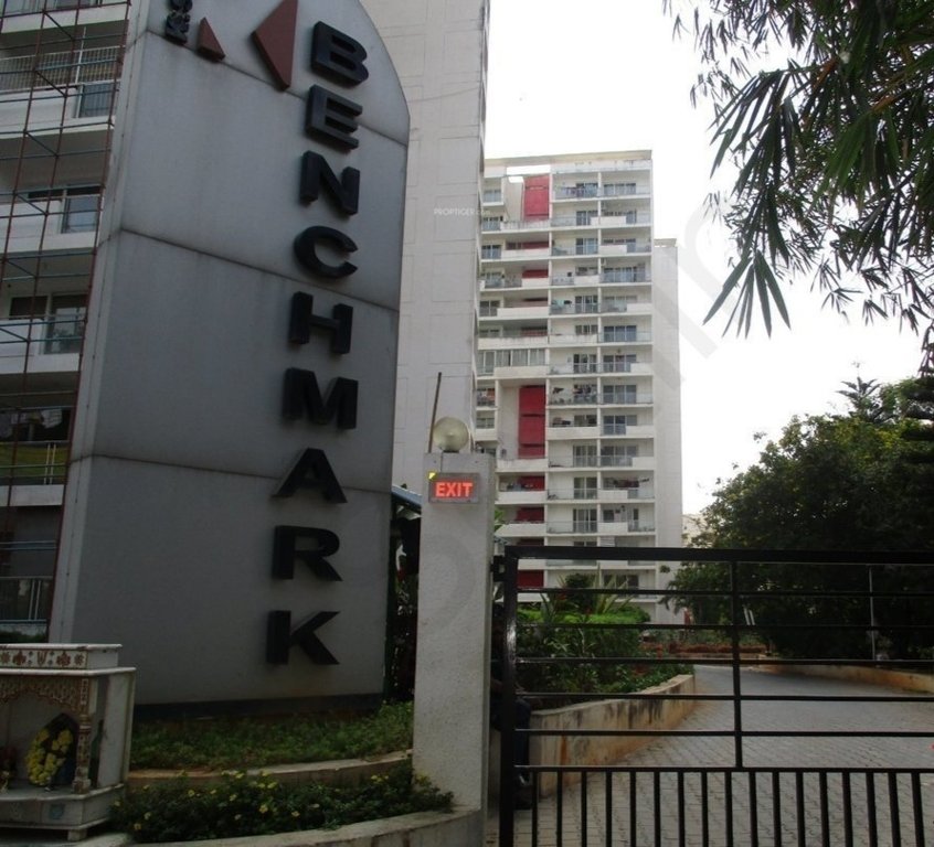 benchmark Gated Community