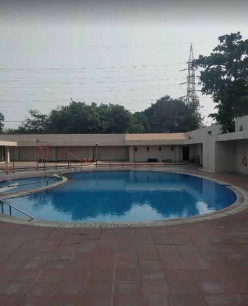  platinum Swimming Pool