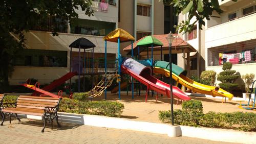  akkala-apartments Children's play area