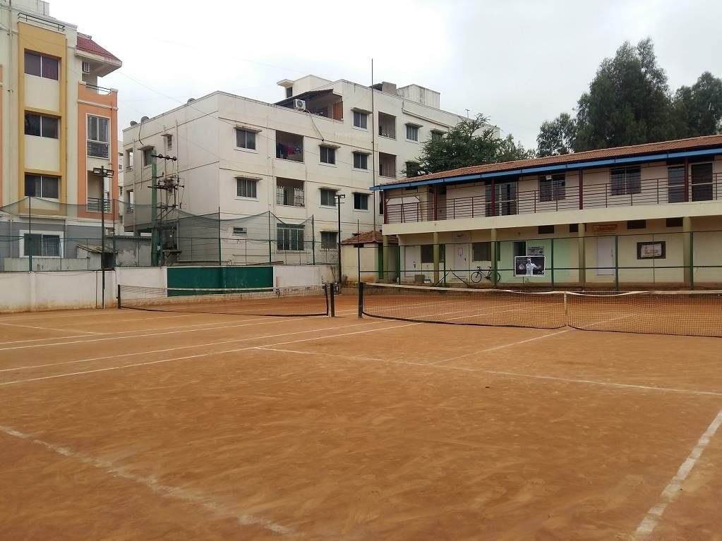  soupernika Tennis Court
