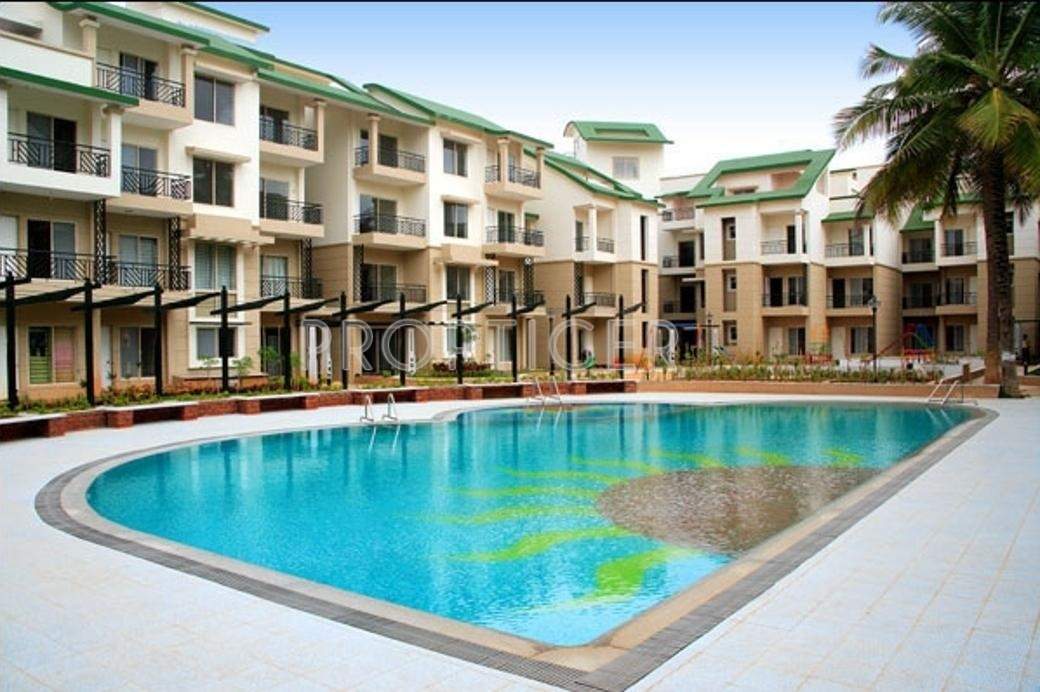  nagarjuna green woods Swimming Pool