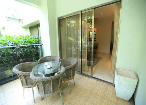  bloomfield-apartment Balcony