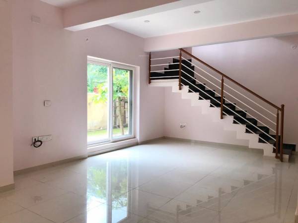  dwarakamai Living Area