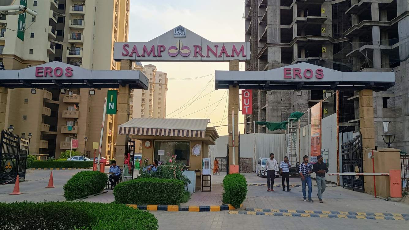  sampoornam i Gated Community