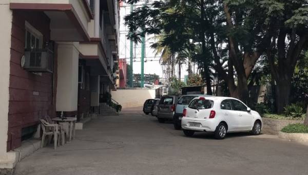  casa-ansal Car Parking