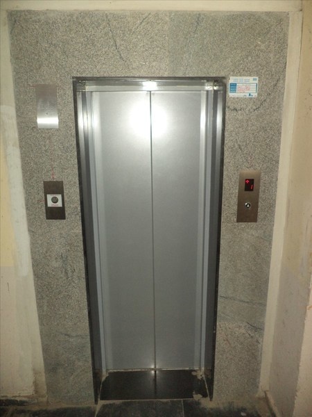  zephyr Lift Available