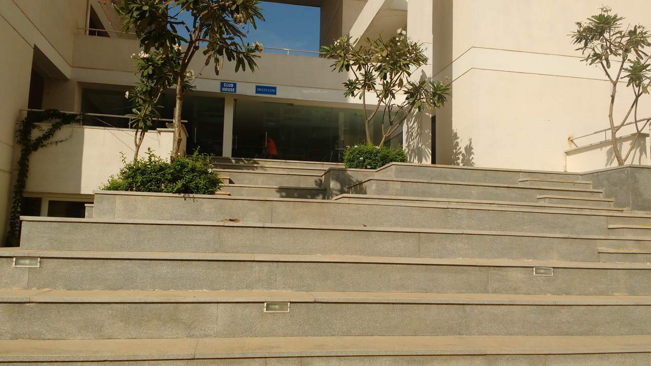 jharoka phase 2 Club House