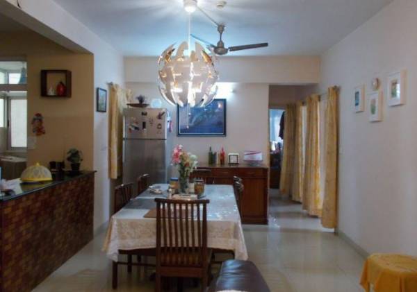  knightsbridge Dining Area