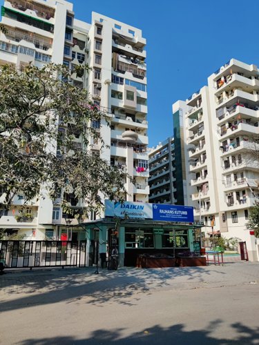  premier-apartment Entrance Gate Security Cabin