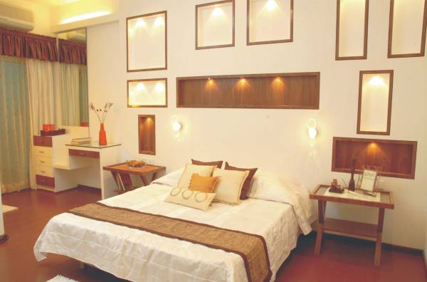 Bedroom raj-lake-view Bedroom