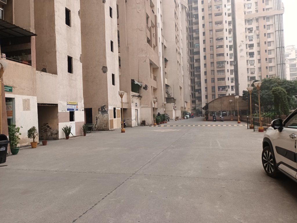  sunrise greens apartment Others