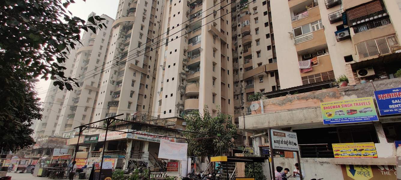  sunrise greens apartment Shopping Mall