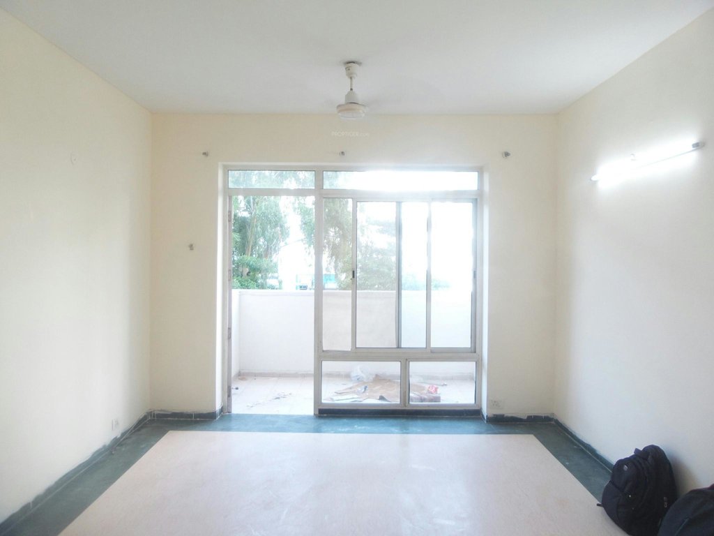 the edge towers Bedroom