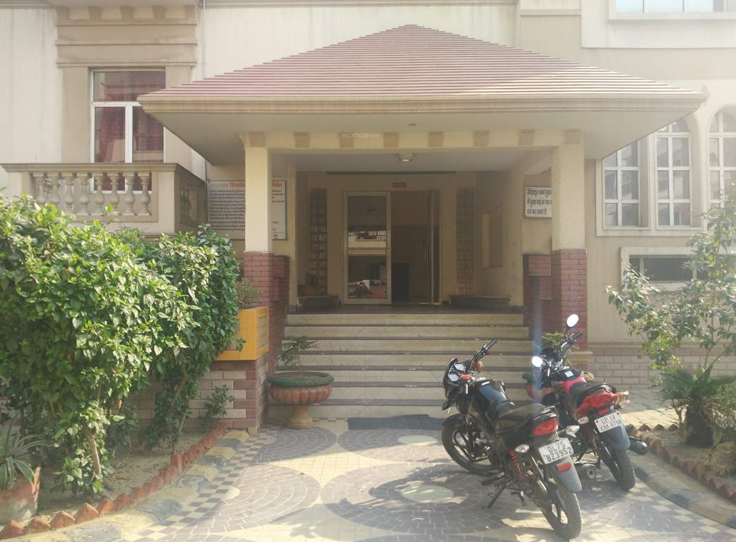 greens apartment Club House