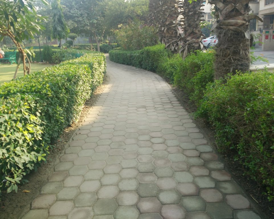 greens apartment Jogging Track