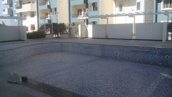  greens Swimming Pool