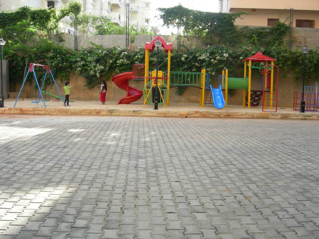  cruz luxor Children's play area