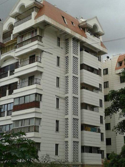  white house apartment Elevation