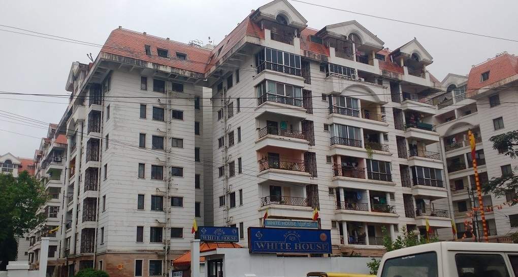  white house apartment Elevation