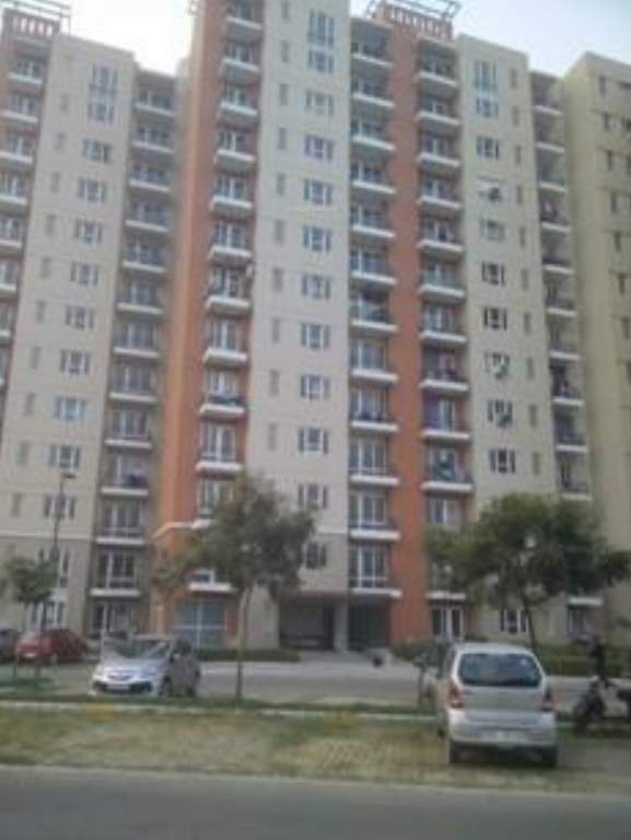  aura Images for Elevation of Mahindra Aura