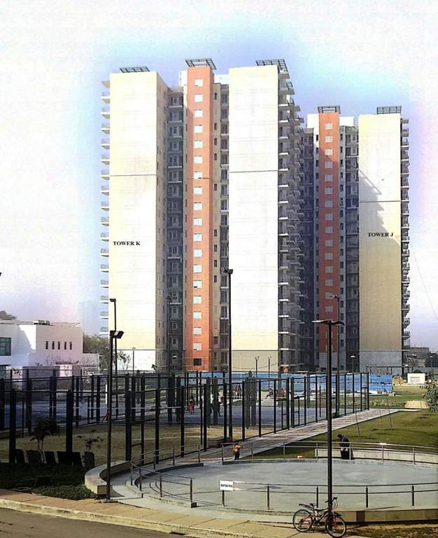  aura Images for Elevation of Mahindra Aura