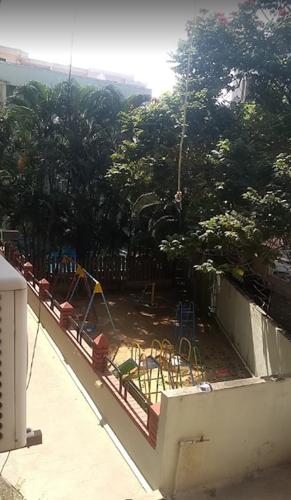  admiralty-square Children's play area