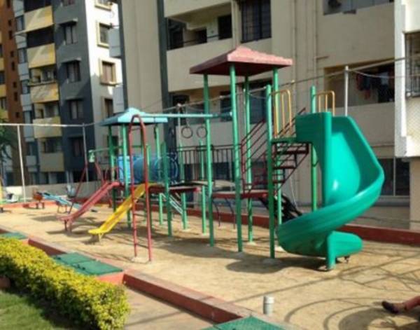 Children's play area silver-county Children's play area