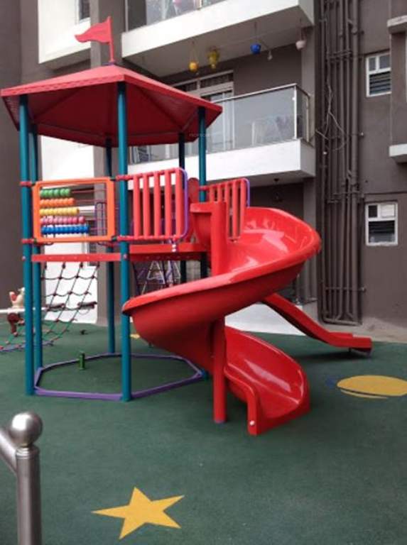  naimisha Children's play area