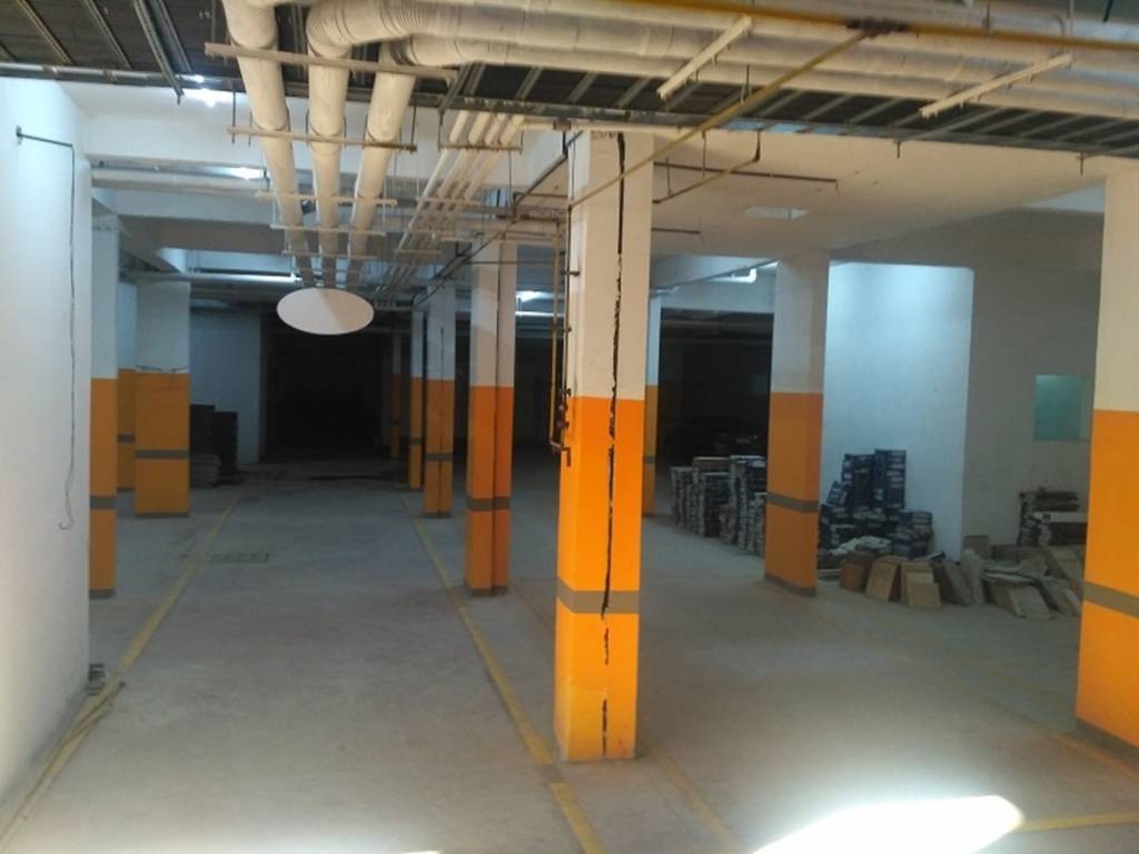  naimisha Closed Car Parking