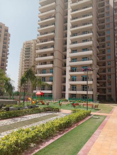  palm-court Children's play area