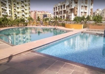  alcove Swimming Pool