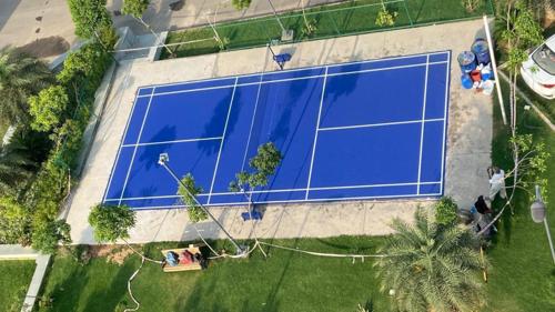  emerald-estate Tennis Court