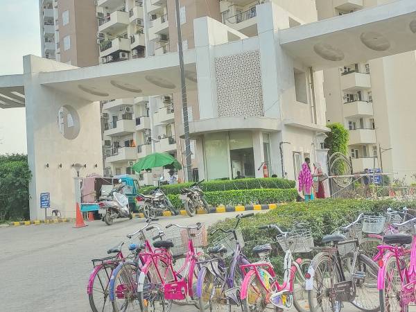  casa-bella Entrance Gate Security Cabin