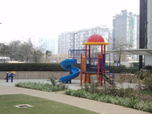  palm-drive Children's play area