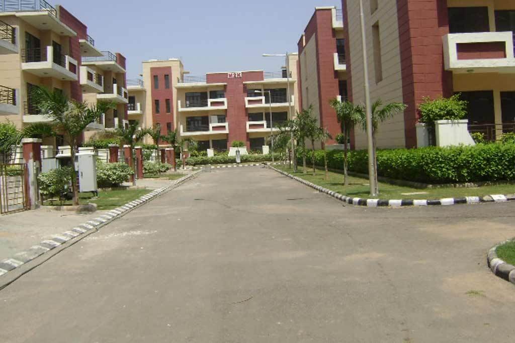  symphony floors Internal Roads & Footpaths