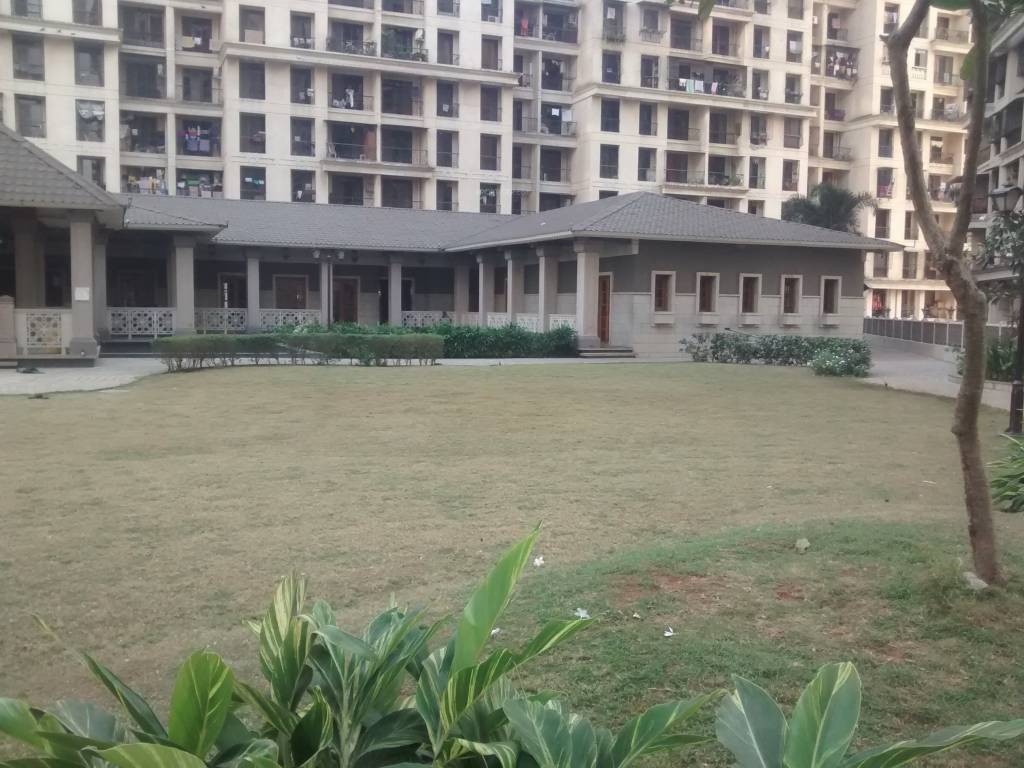  hyde park Club House