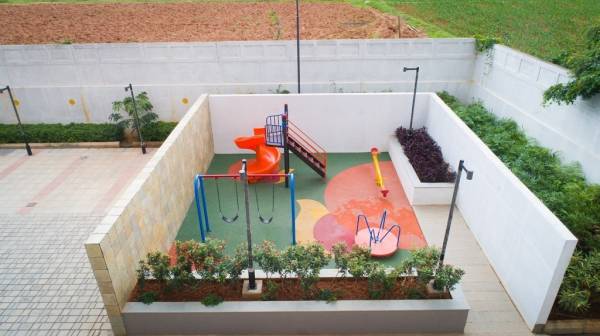Children's play area amenities of Kolte Patil Raaga