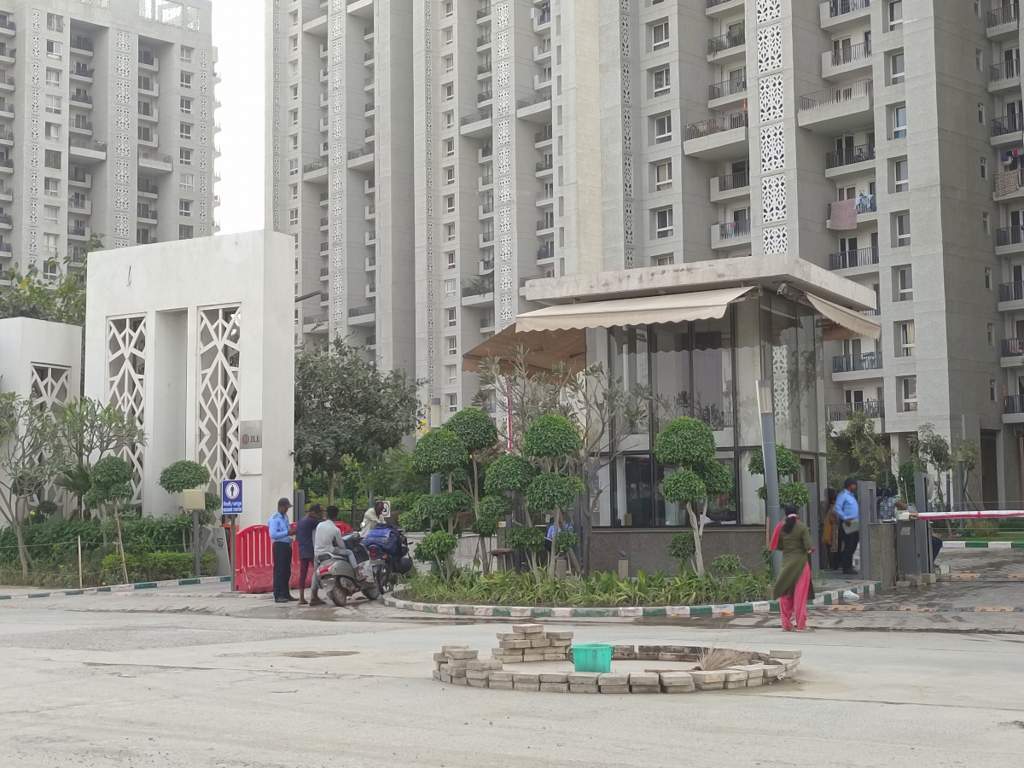 mount ville Entrance Gate Security Cabin