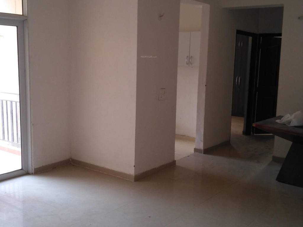 aravali heights Living Area