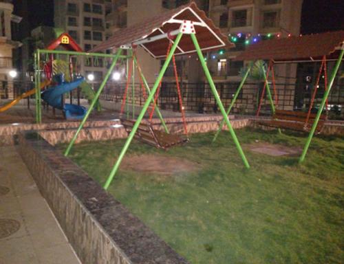  phoenix-heights Children's play area