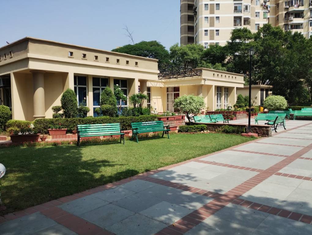  silver oaks Club House