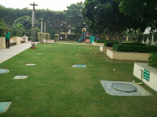  the-summit Landscaped Gardens