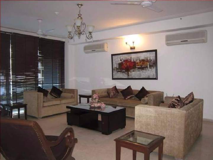  pinnacle Living Area